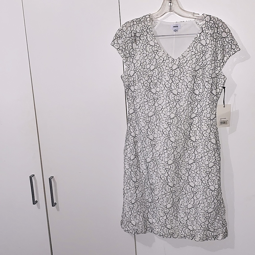 BNWT black and white Mexx dress